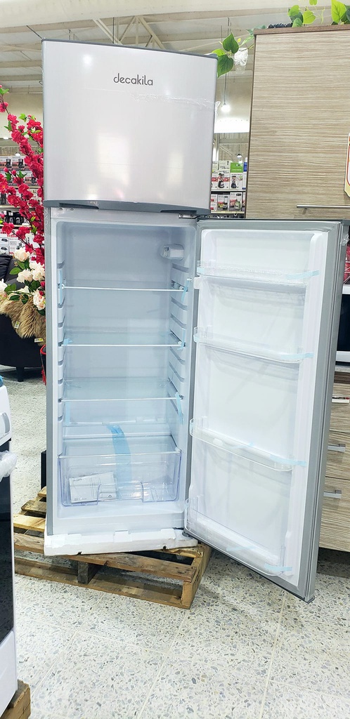 REFRIGERADORA 2 PUERTAS DECAKILA KUFG003W PLATEADO